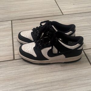 Nike Kids Dunks black and white